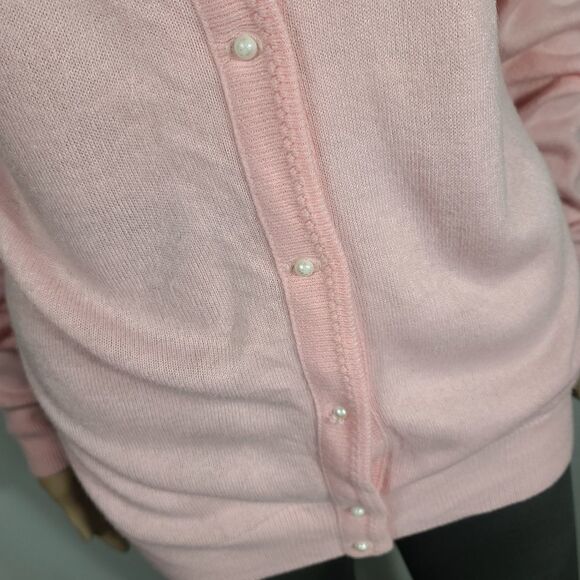 Alicia Vintage 1980s Pearl Button Pink Cardigan - Picture 5 of 13